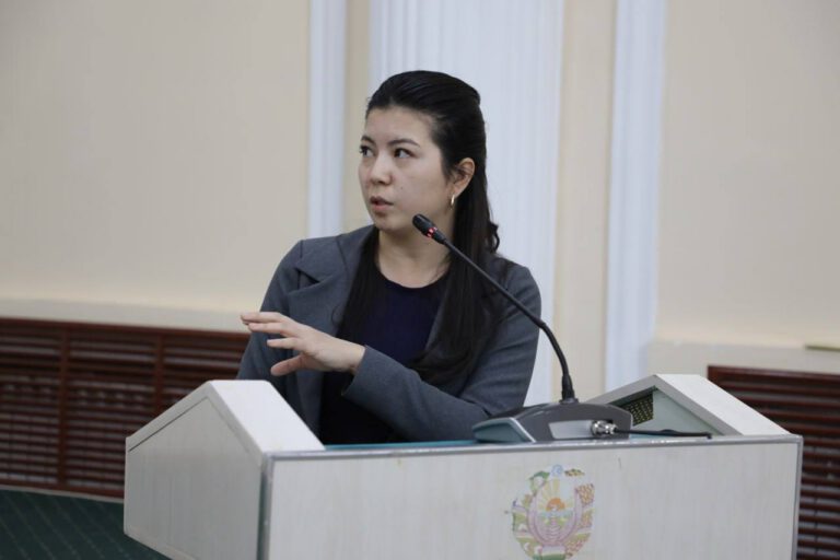 Meeting Held at the Takhia­tash District Administration